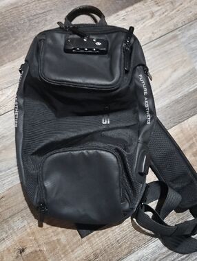 Black Men's Sling Backpack